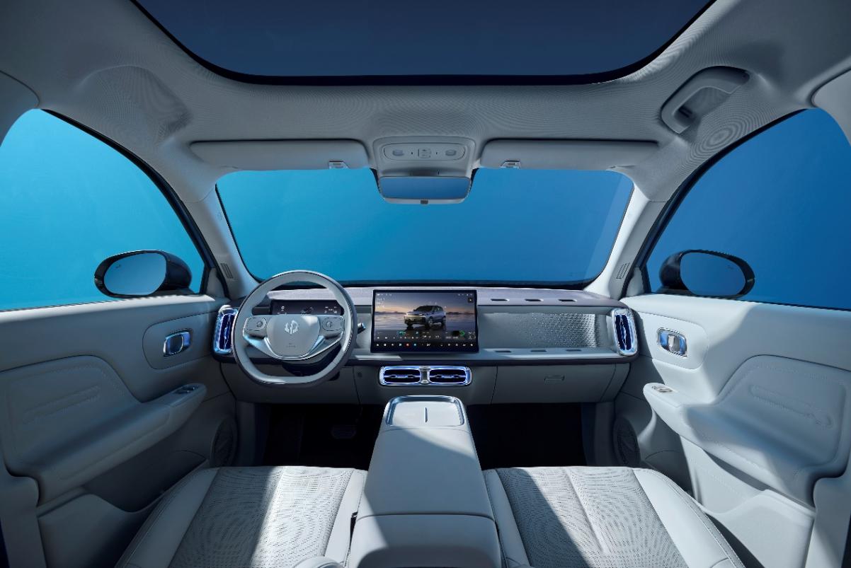 零跑B10正式上市，即將登陸全球20國(guó)，售價(jià)9.98萬(wàn)-12.98萬(wàn)