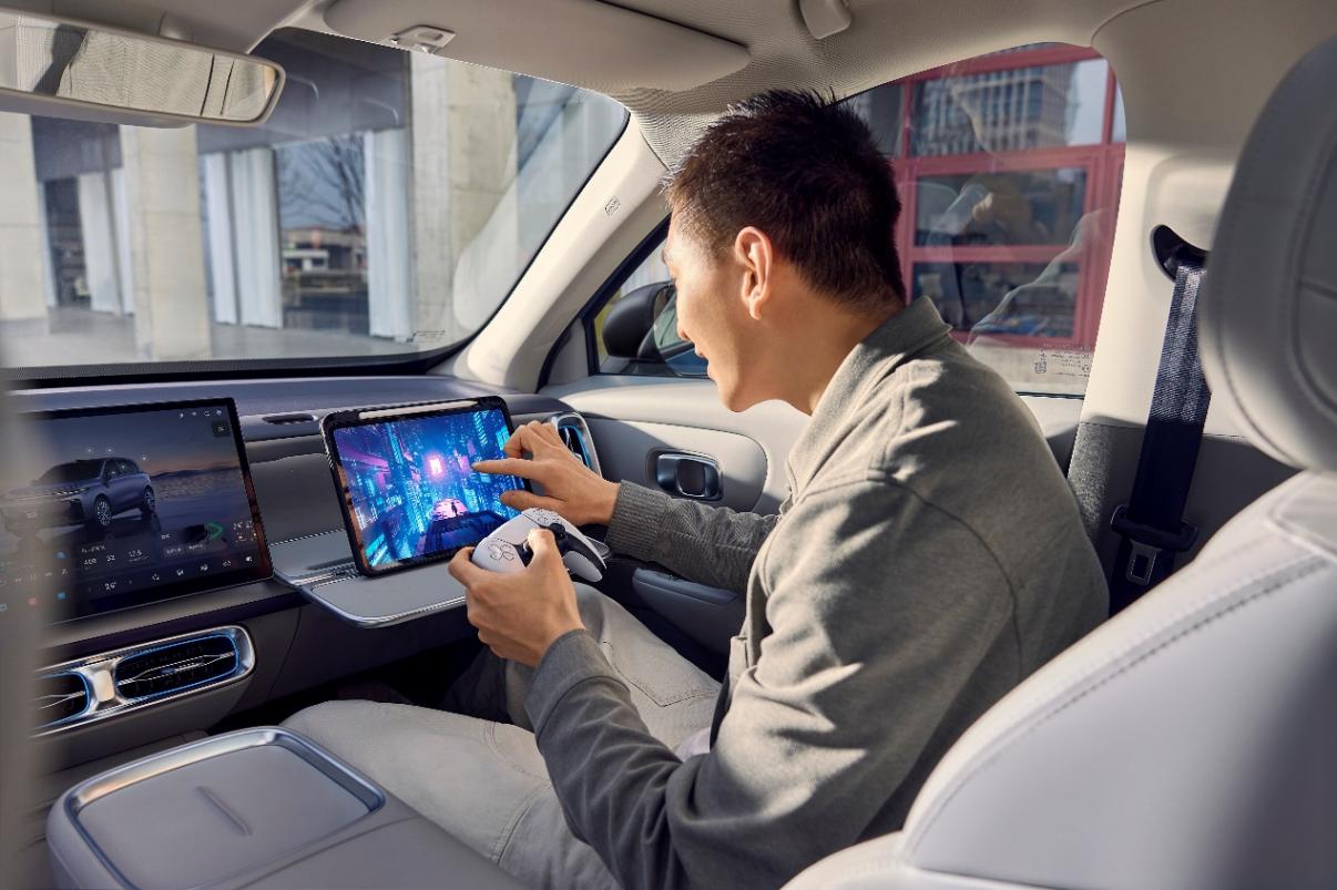 零跑B10正式上市，即將登陸全球20國(guó)，售價(jià)9.98萬(wàn)-12.98萬(wàn)