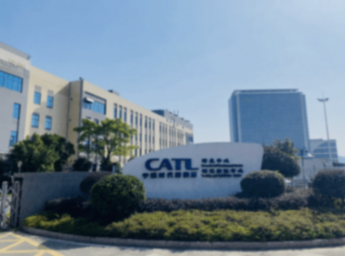 國產(chǎn)車企固態(tài)電池,年底上車!兆瓦閃充、蔚來換電,都白干了?