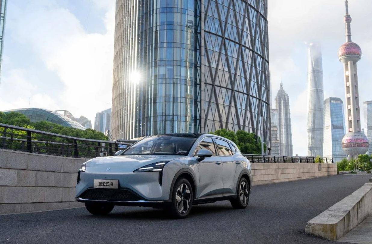 五菱+華為=最便宜的華系車,這不耍流氓嗎?