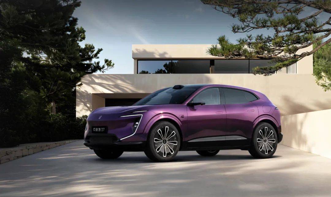 預告煥新計劃+發布在售款權益:阿維塔、極氪引領車圈新玩法?