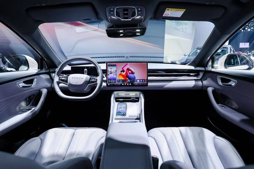 對話上汽俞經民:榮威M7 DMH要讓用戶“從容”做選擇