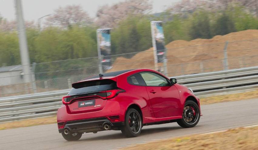 售價近40萬的豐田GR YARIS,究竟是誰的夢中情車?
