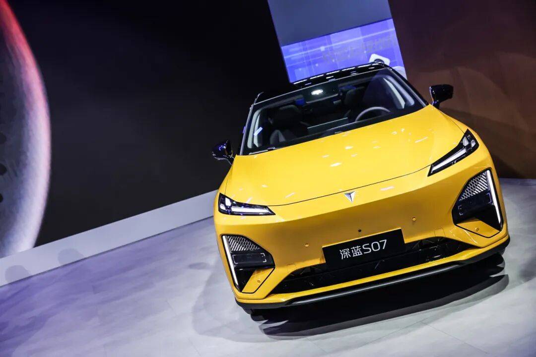 頂奢內(nèi)飾的終極答案:全新深藍S07締造“觸手皆豪華”時代