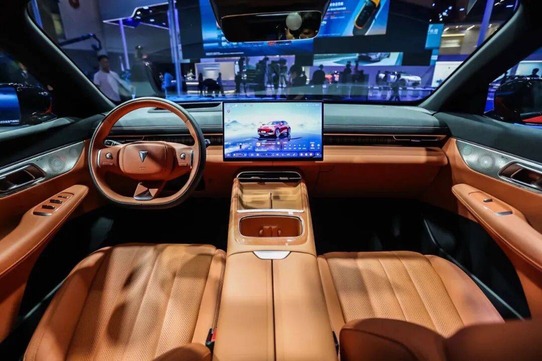 頂奢內(nèi)飾的終極答案:全新深藍S07締造“觸手皆豪華”時代